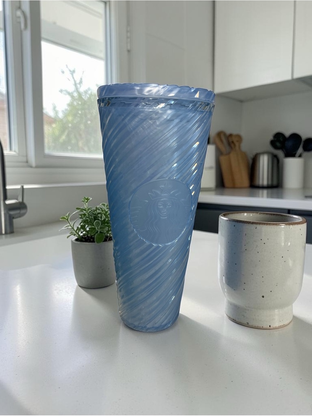 Starbucks Blue Swirl Textured Cold Cup Tumbler 24 oz
